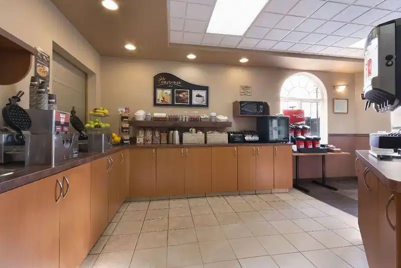 Days Inn & Suites by Wyndham Thunder Bay – Hotelfoto