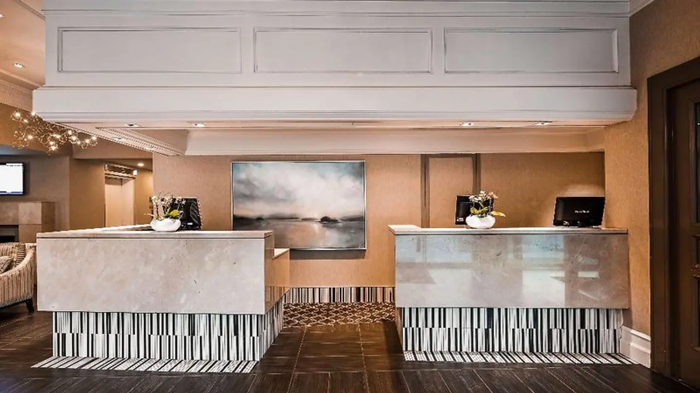 Georgian Court Hotel Bar