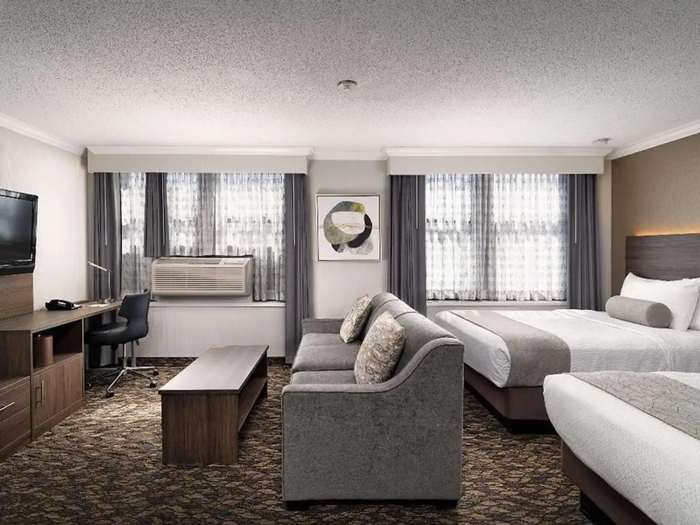 Best Western Plus Carlton Plaza Hotel HEALTH_BEAUTY