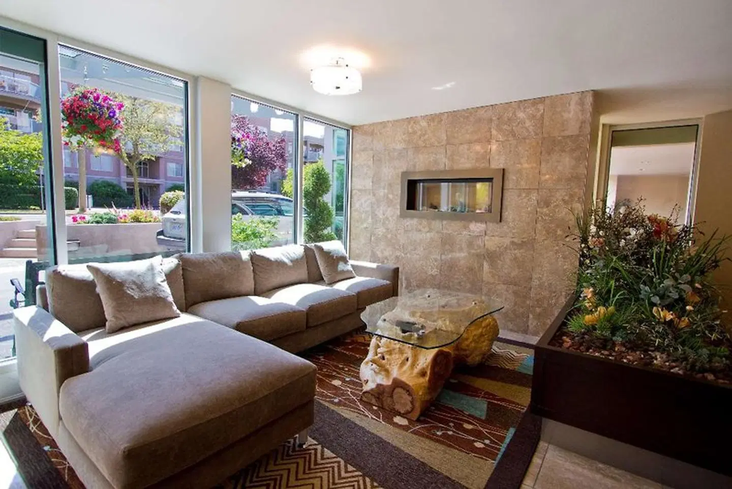 Best Western PLUS Inner Harbour Hotel ROOM_EXAMPLE