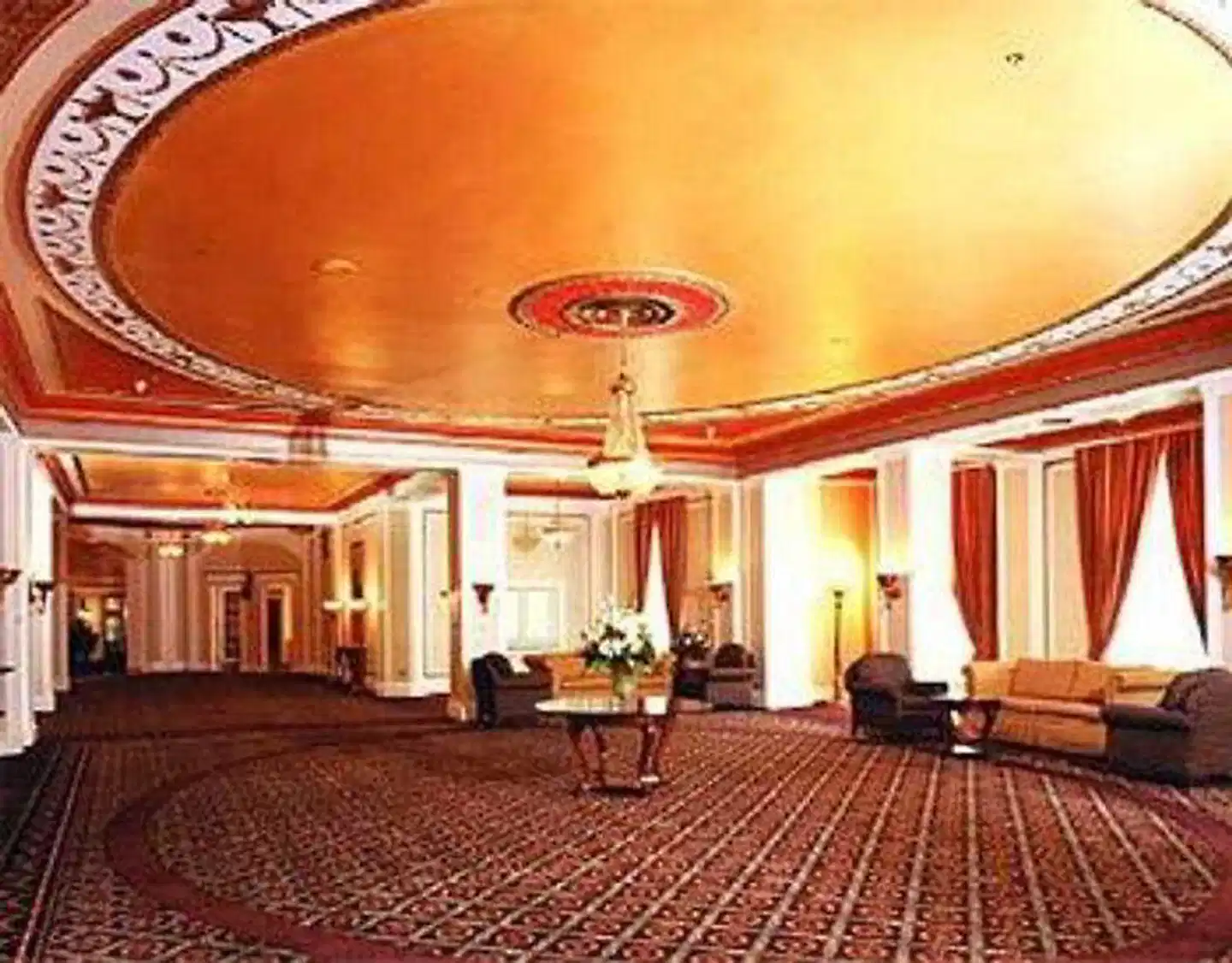 Delta Hotels by Marriott Bessborough Lobby