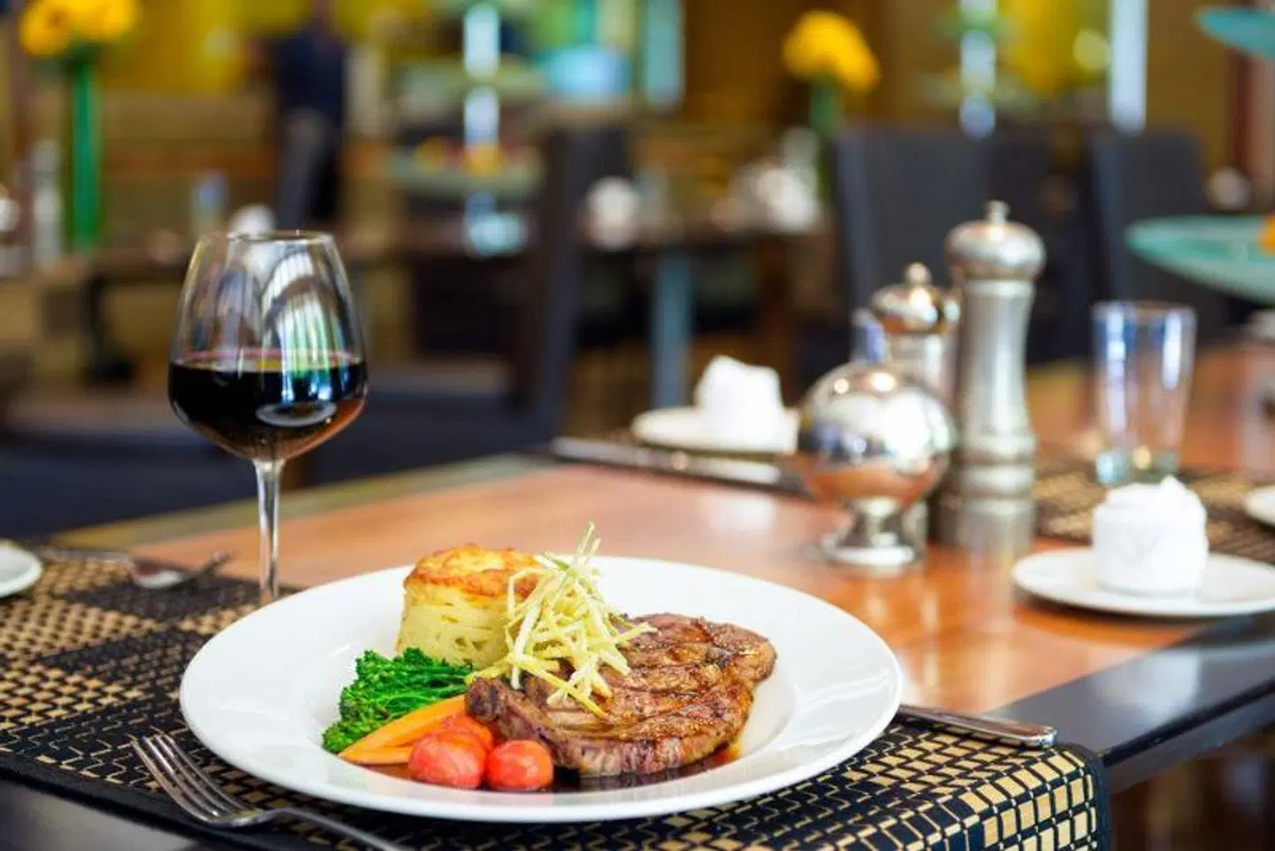 San Diego Marriott Gaslamp Quarter Restaurant