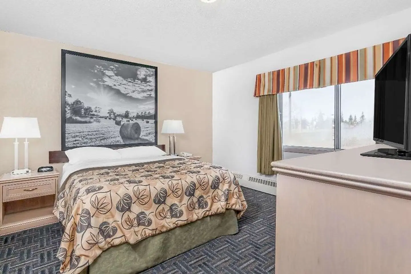 Super 8 by Wyndham Stettler ROOM_EXAMPLE