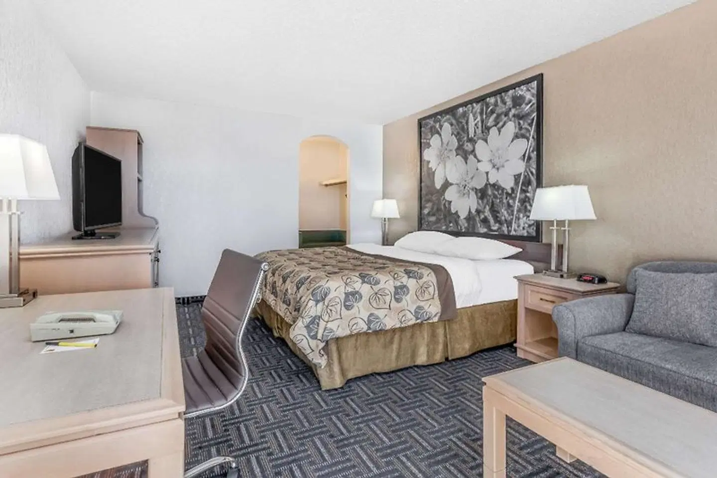 Super 8 by Wyndham Stettler ROOM_EXAMPLE
