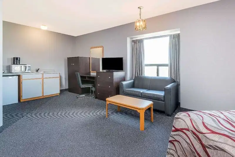 Super 8 by Wyndham Mt Hope Hamilton Intl Arpt ON – Hotelfoto