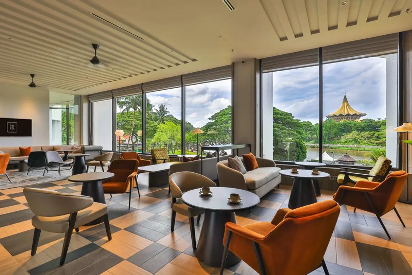 Hilton Kuching Bar