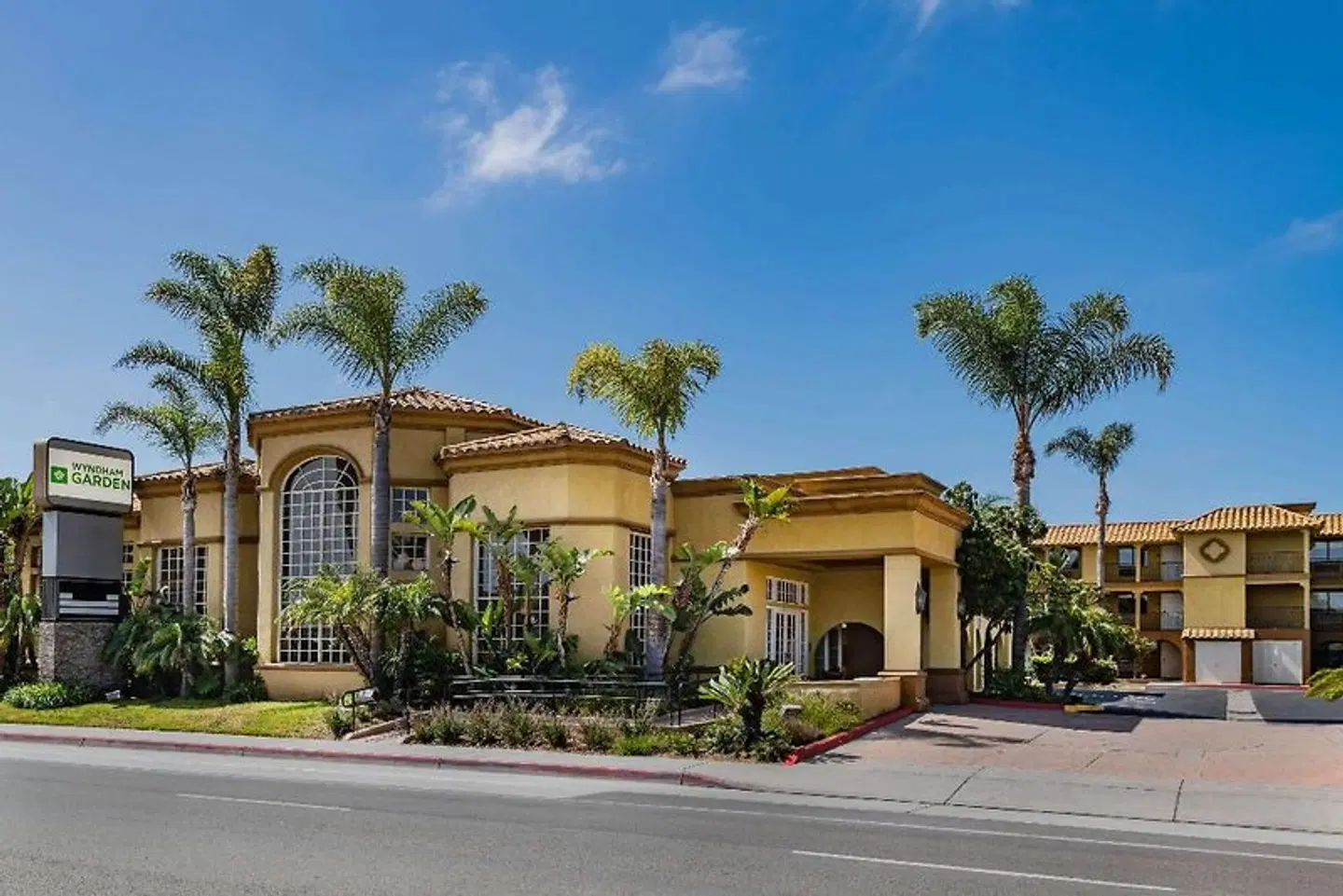 Wyndham Garden San Diego EXTERIOR