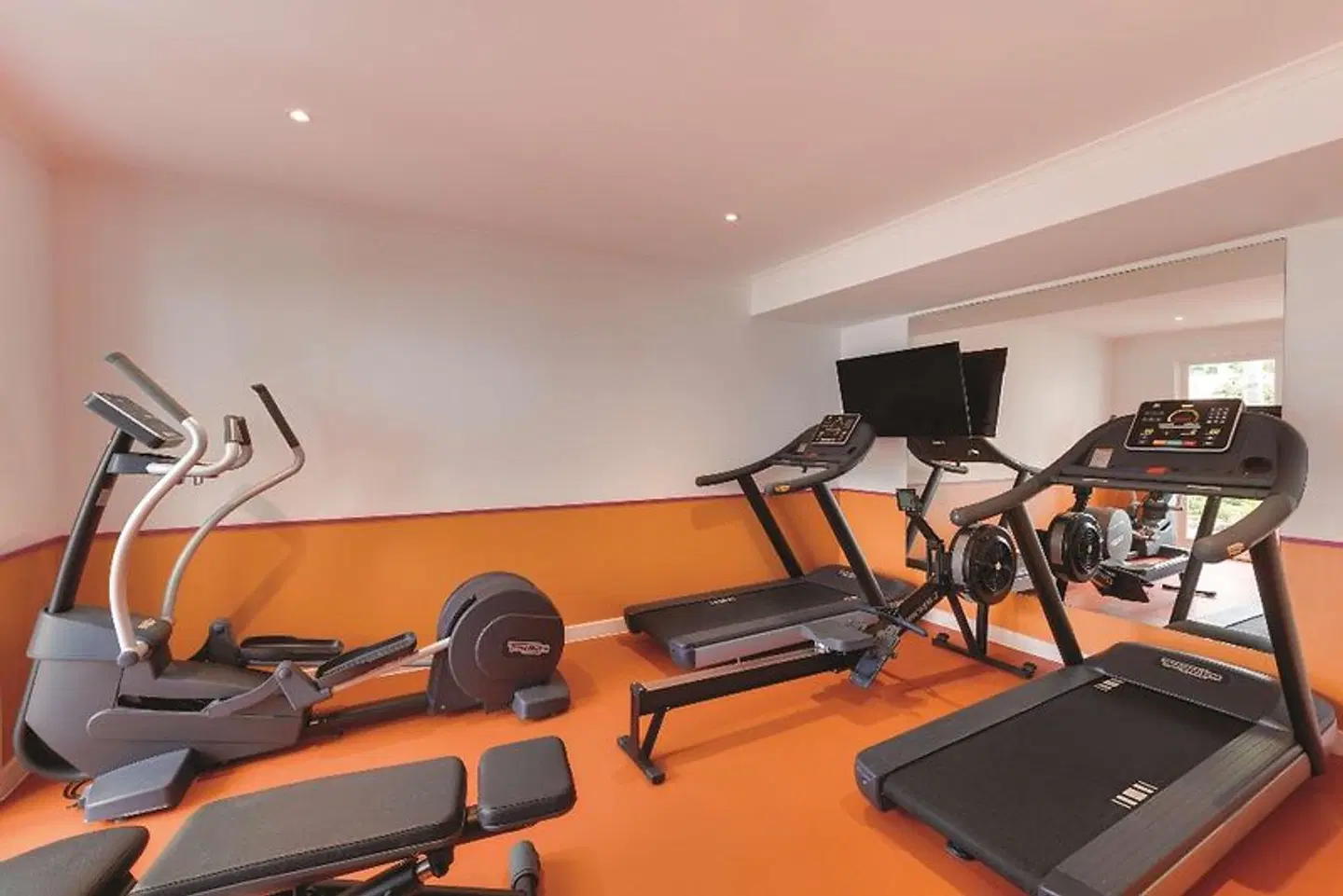 Adina Chippendale SPORTS_AND_LEISURE