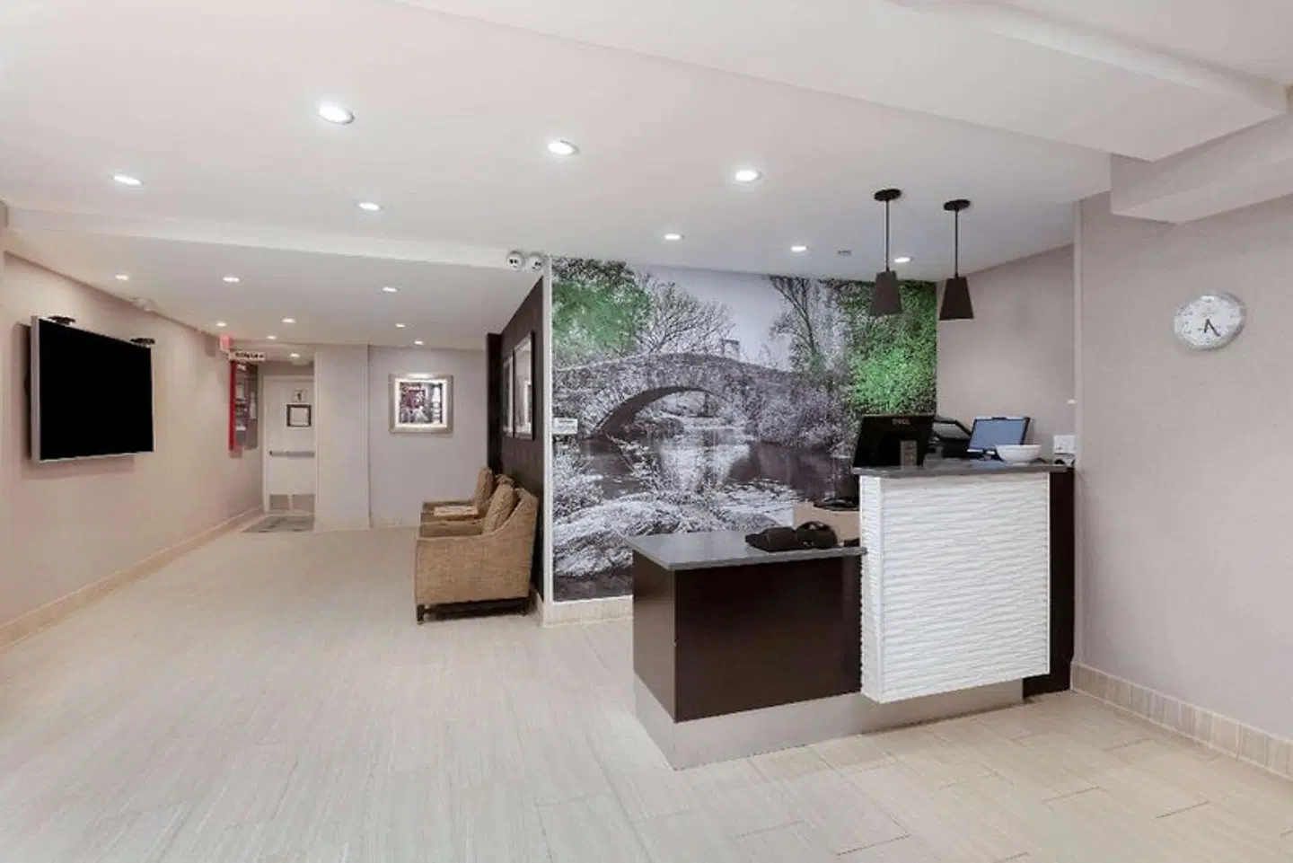 La Quinta Inn & Suites by Wyndham New York City Central Park LOUNGE_LOBBY
