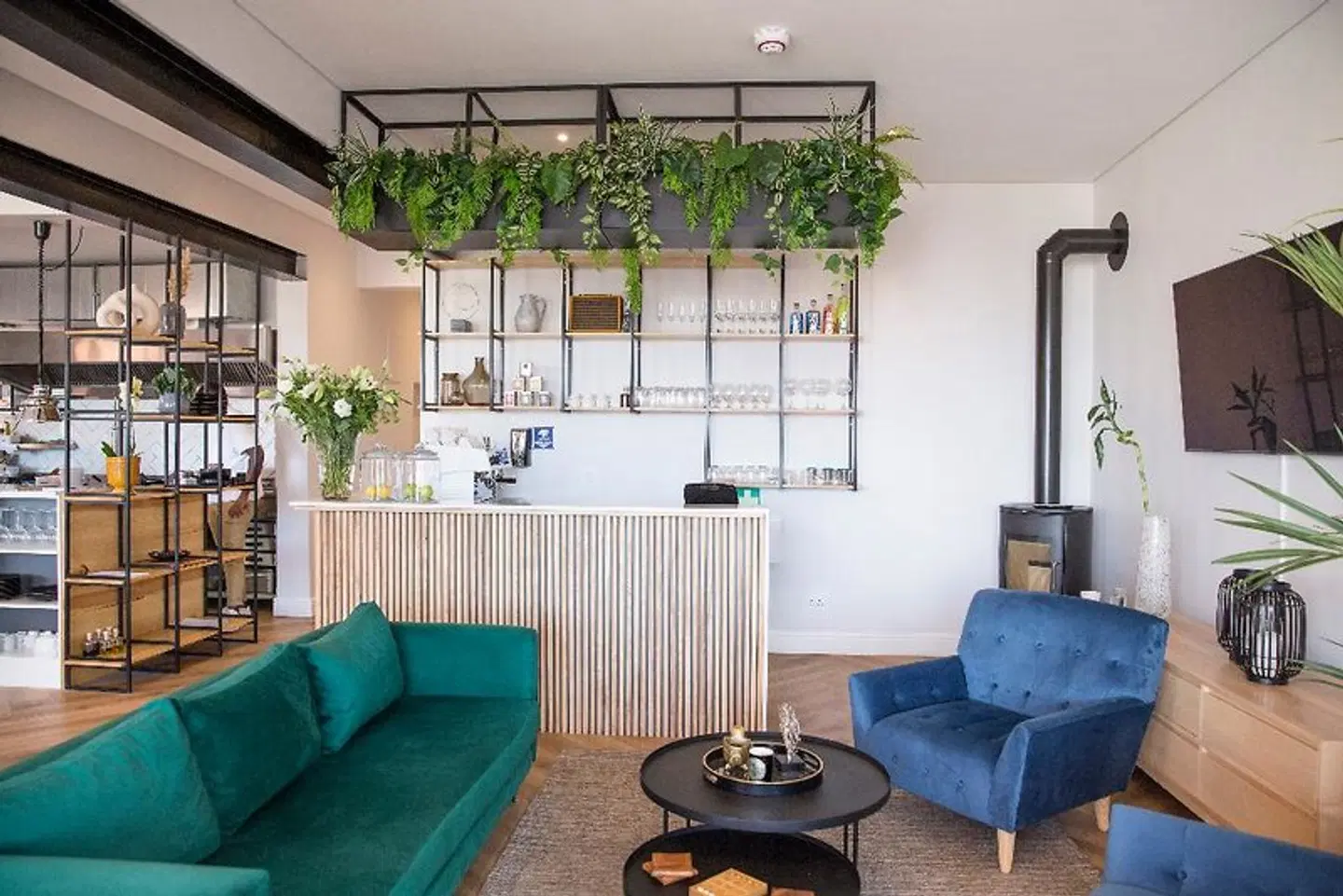 Antrim Collection LOUNGE_LOBBY