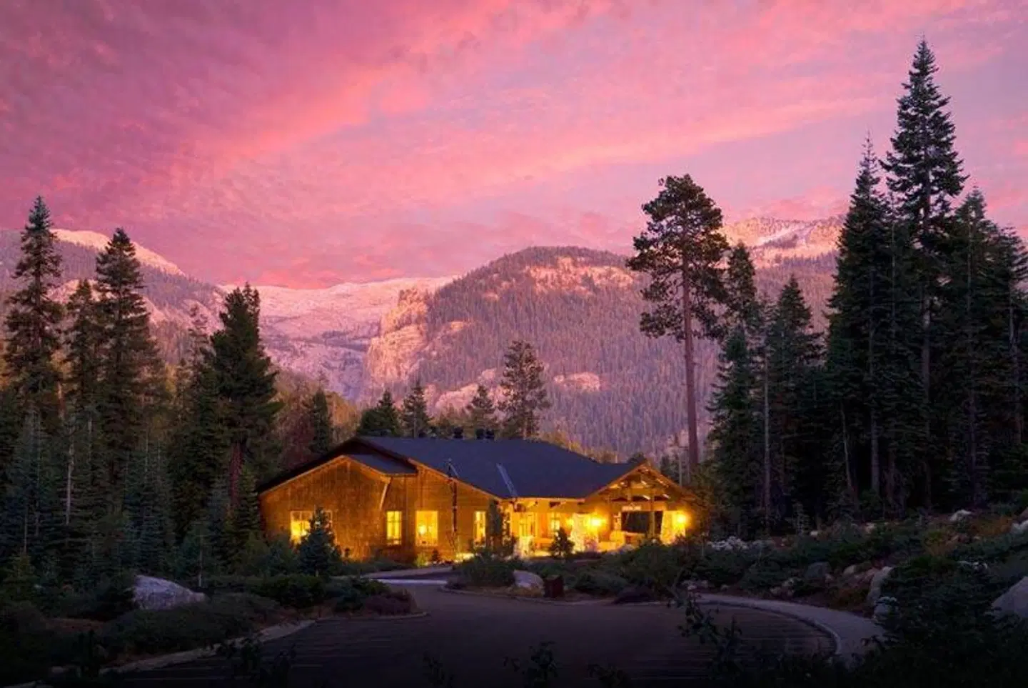 John Muir Lodge EXTERIOR