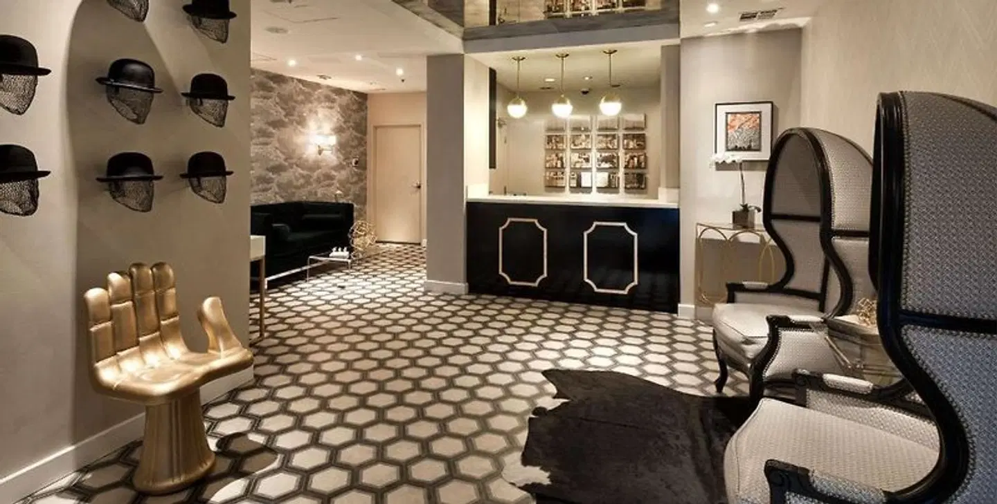 Carlyle Inn Bar