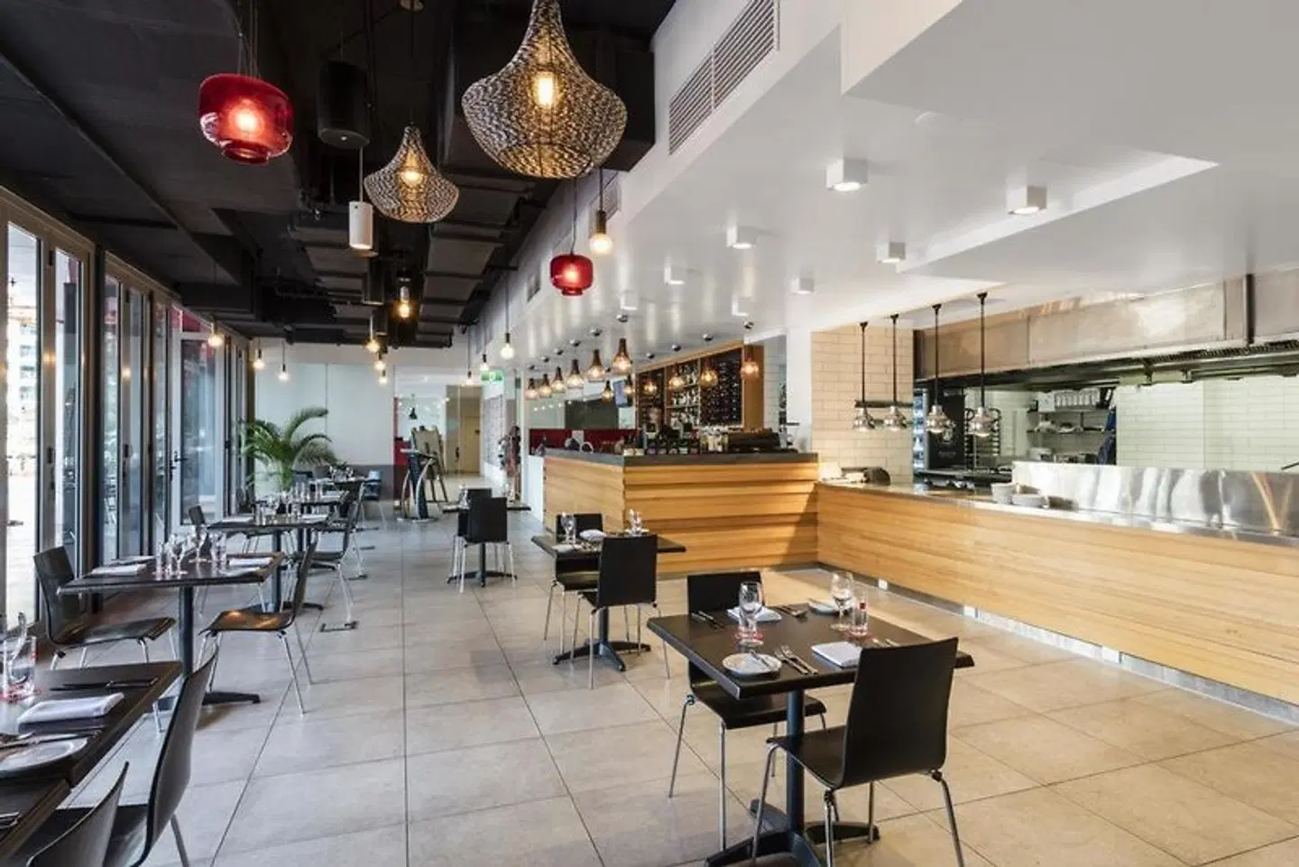 Oaks Darwin Elan Hotel Restaurant