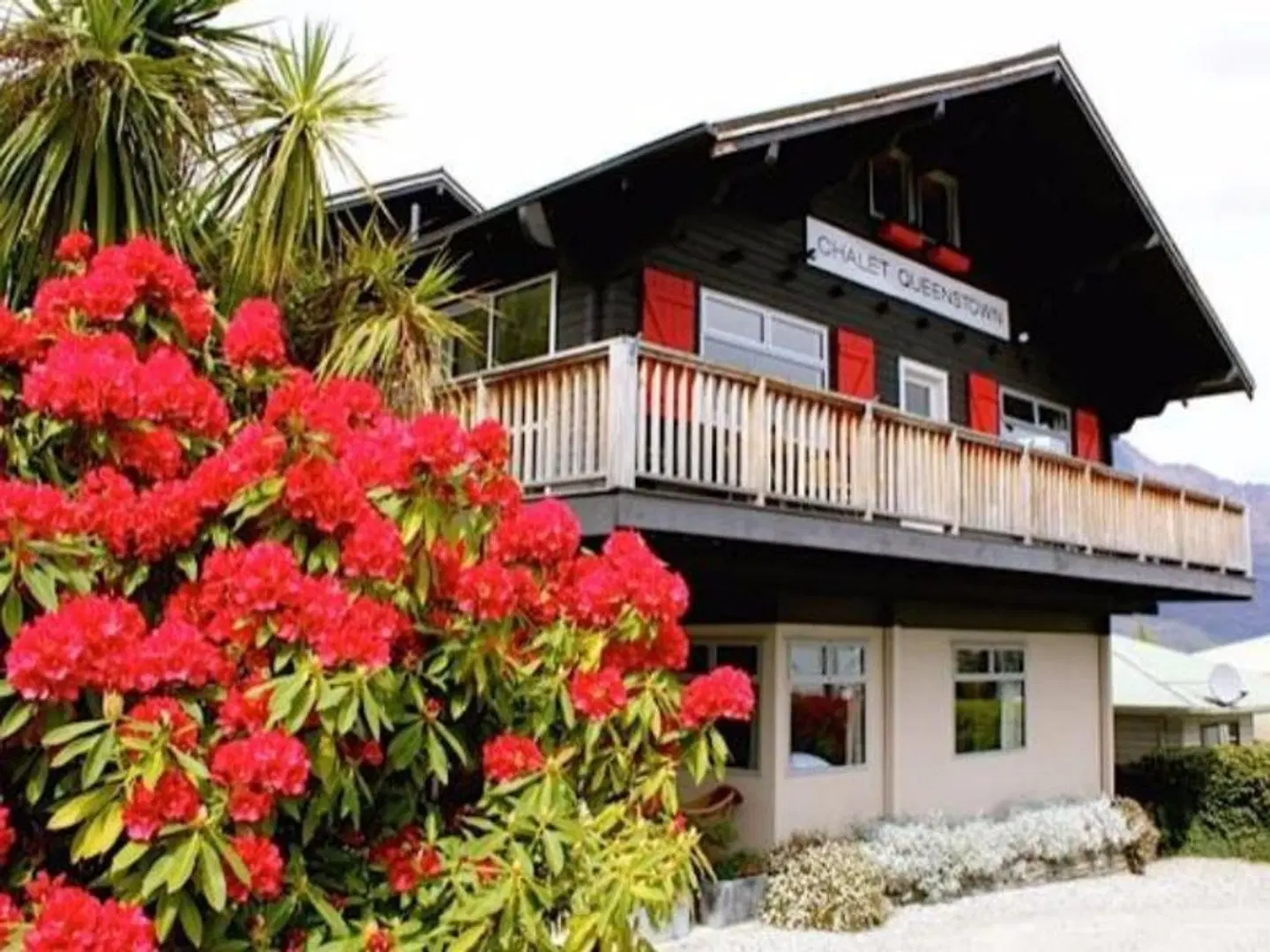 Chalet Queenstown EXTERIOR