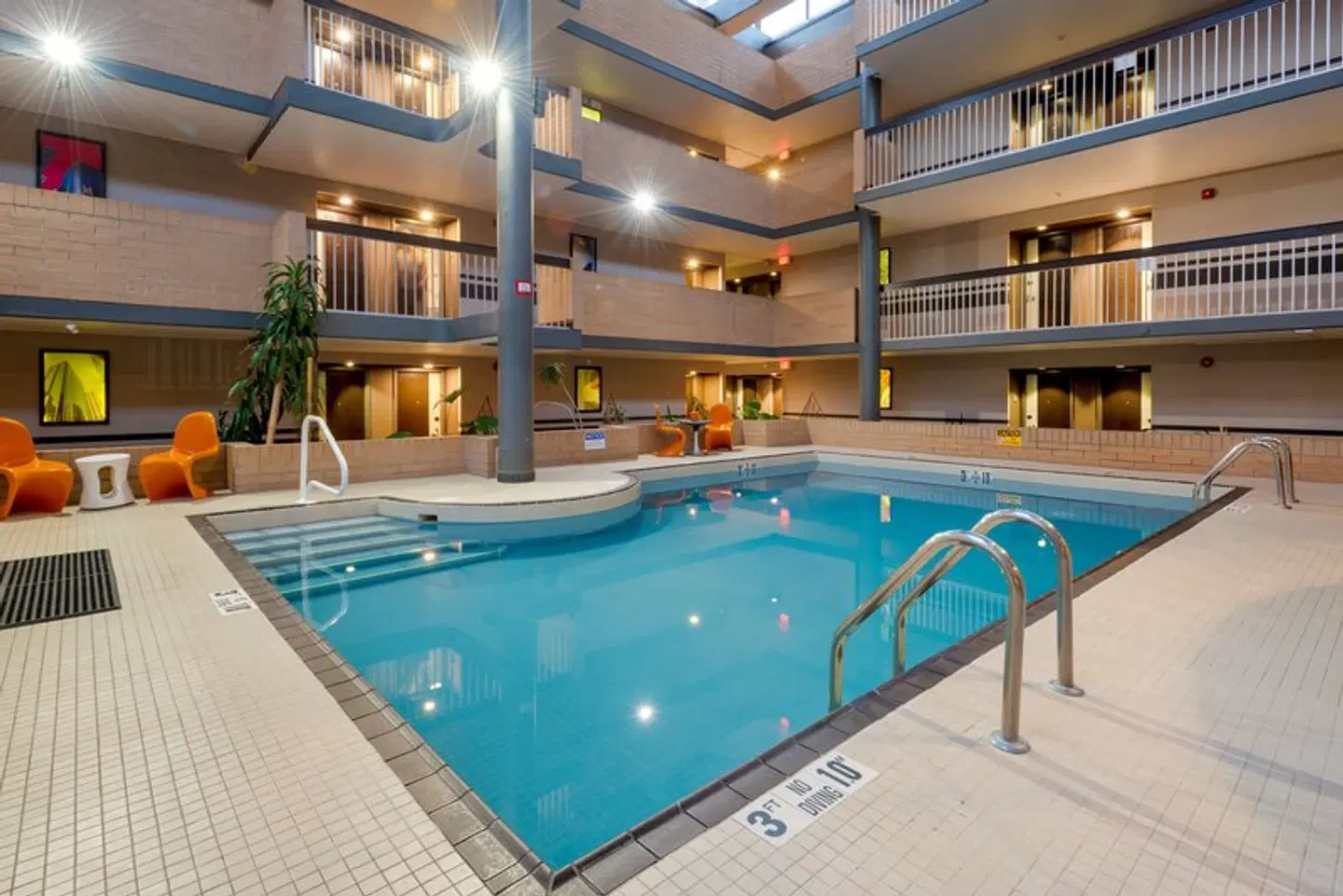 Best Western Plus Village Park Inn Hallenbad