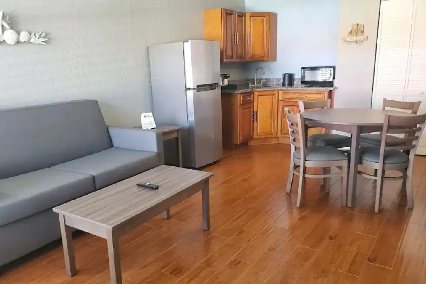 Vero Beach Inn & Suites ROOM_EXAMPLE