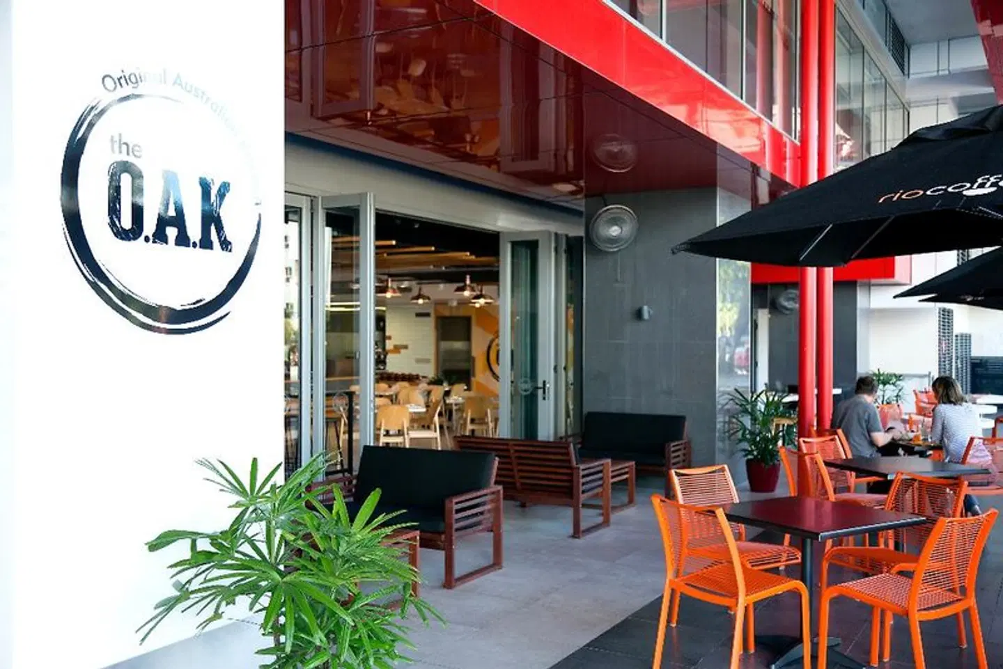 Oaks Darwin Elan Hotel Bar