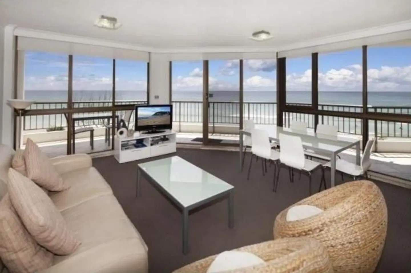 Spindrift on the Beach ROOM_EXAMPLE
