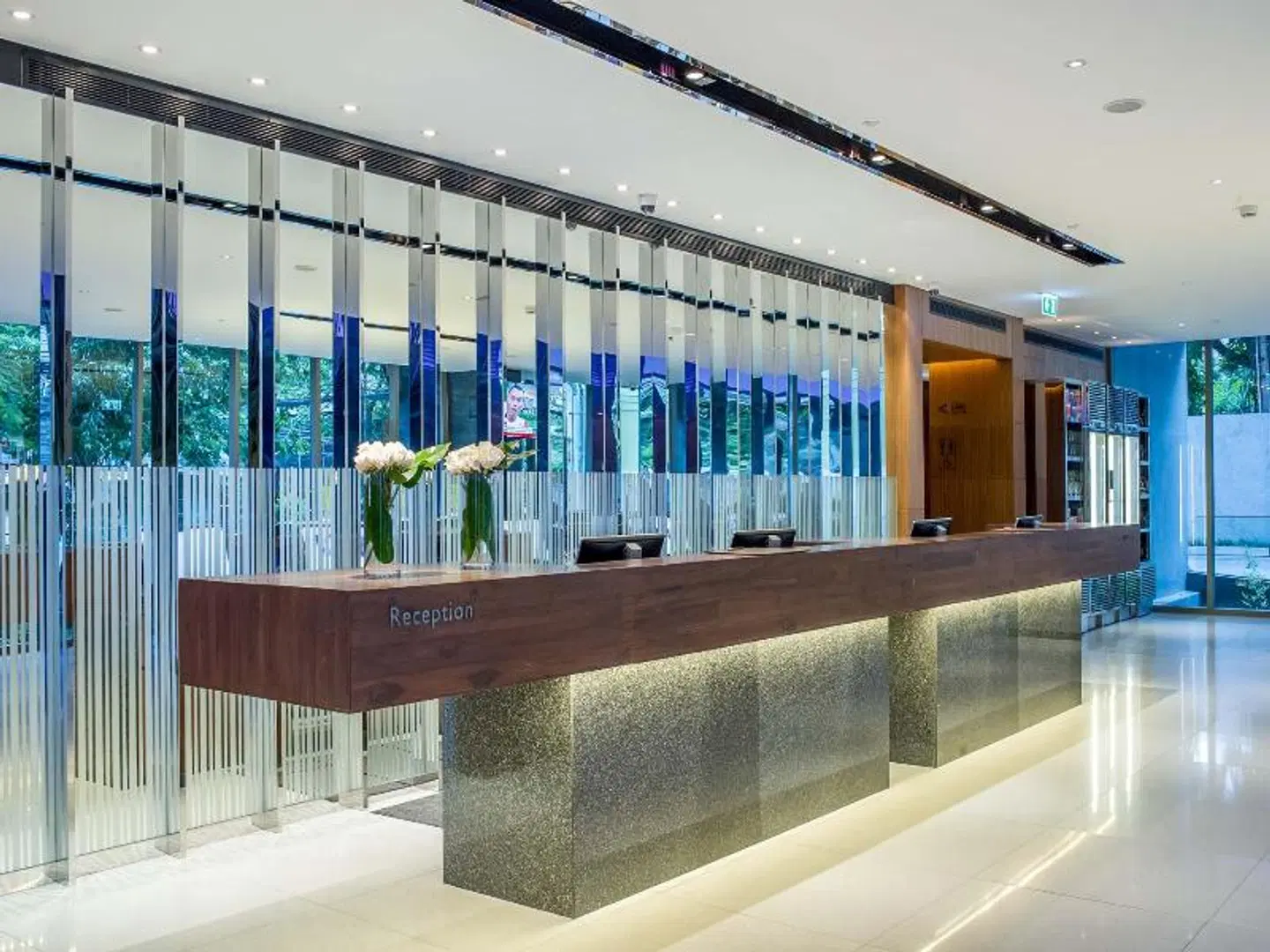 Amara Bangkok Hotel Bar