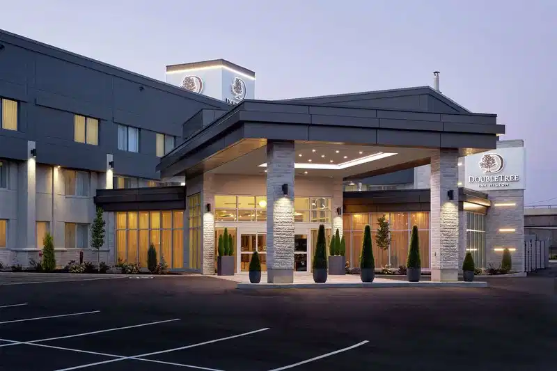 DoubleTree by Hilton Montreal Airport – Hotelfoto