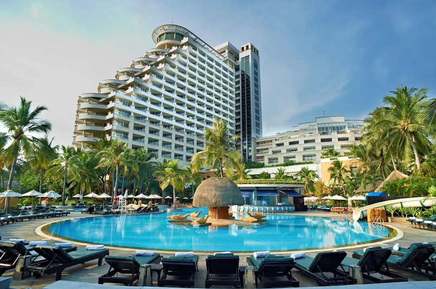 Hilton Hua Hin Resort & Spa OUTDOOR_POOL