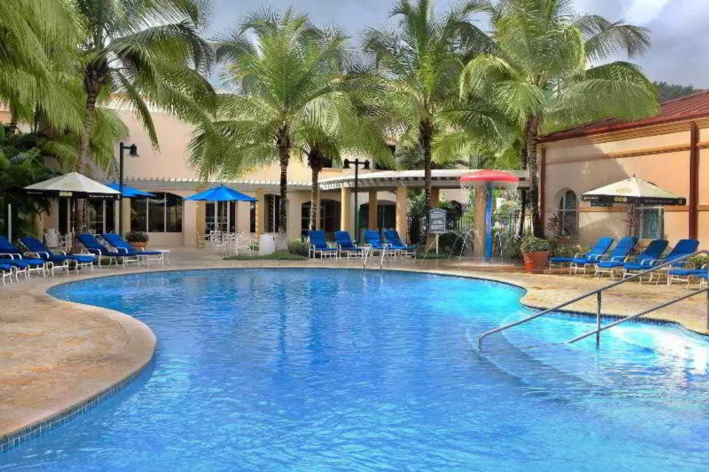 Four Points by Sheraton Caguas Real Hotel & Casino OUTDOOR_POOL