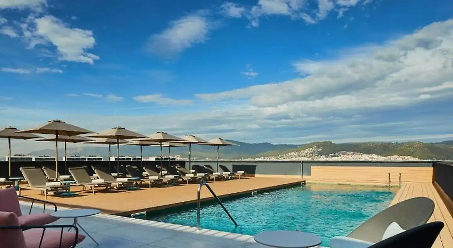 Four Points by Sheraton Barcelona Airport Pool