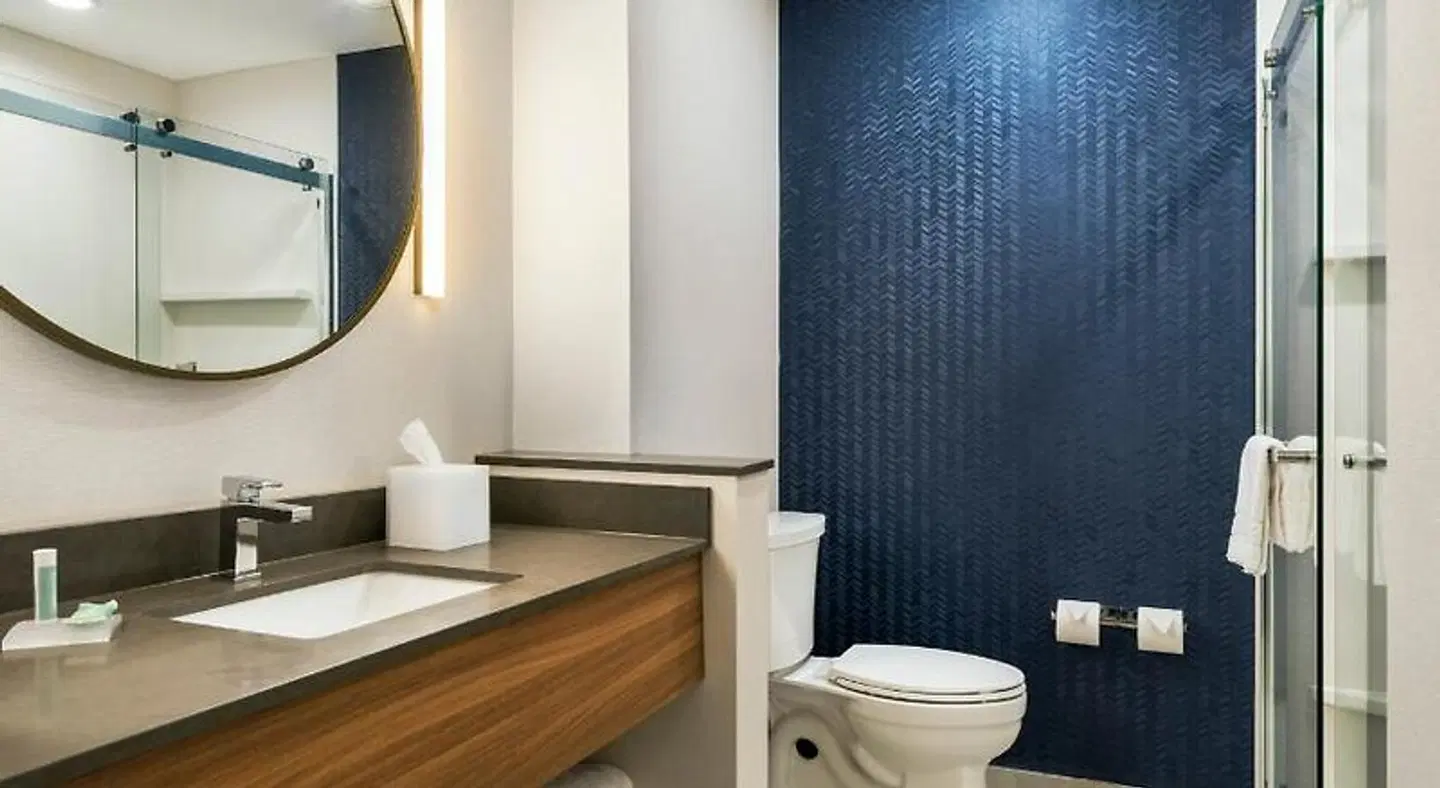 Fairfield by Marriott Inn and Suites Hanford Badezimmer