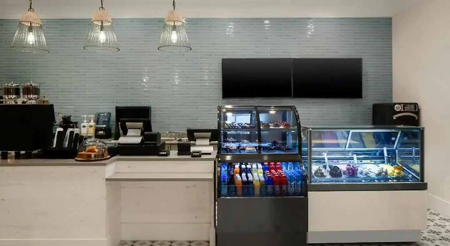 The Belgrove Resort & Spa, West Palm Beach, Autograph Collection Bar