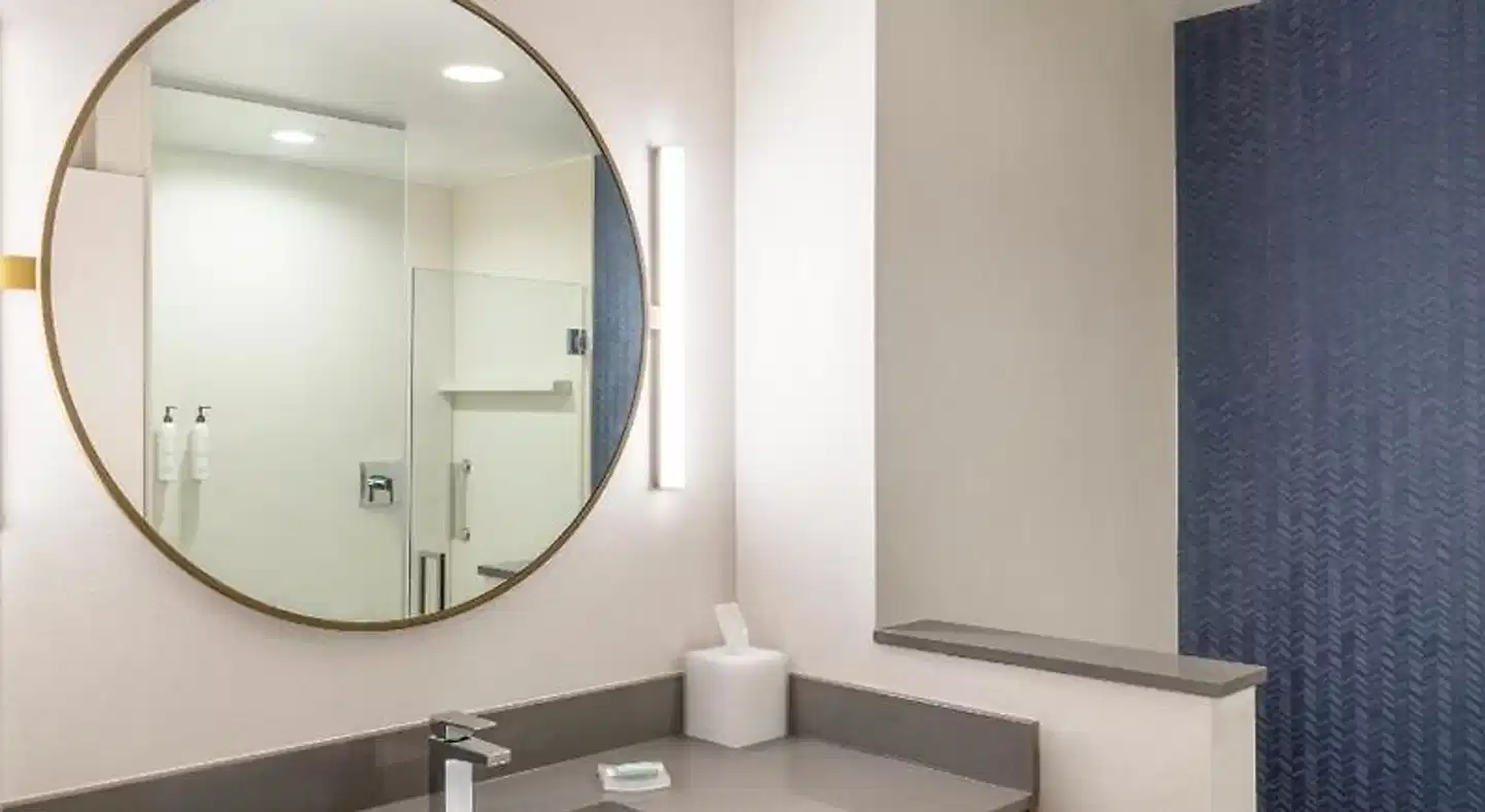 Fairfield by Marriott Inn & Suites Detroit Taylor Badezimmer