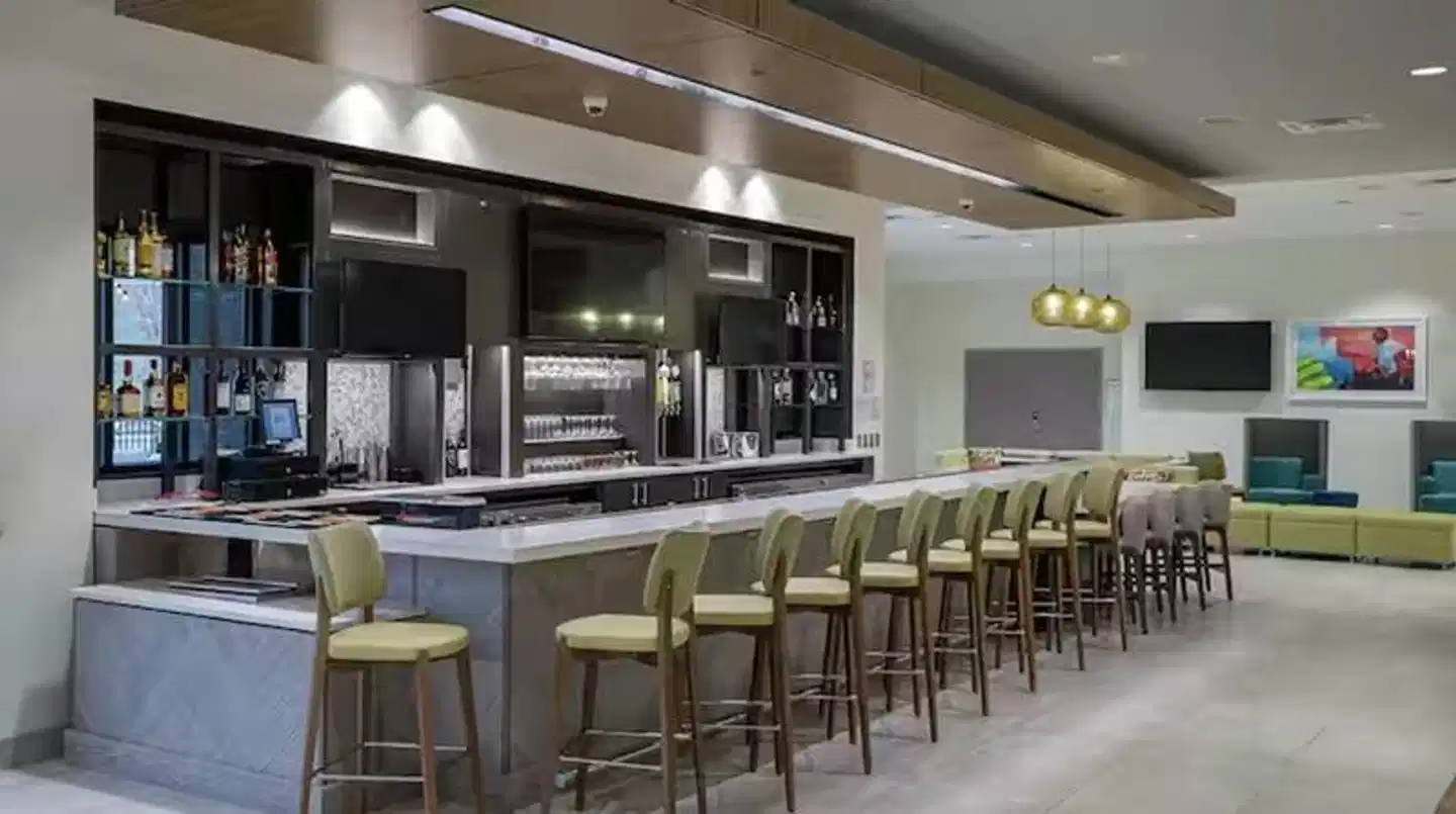 Hilton Garden Inn Denver Airport Tower Road Bar