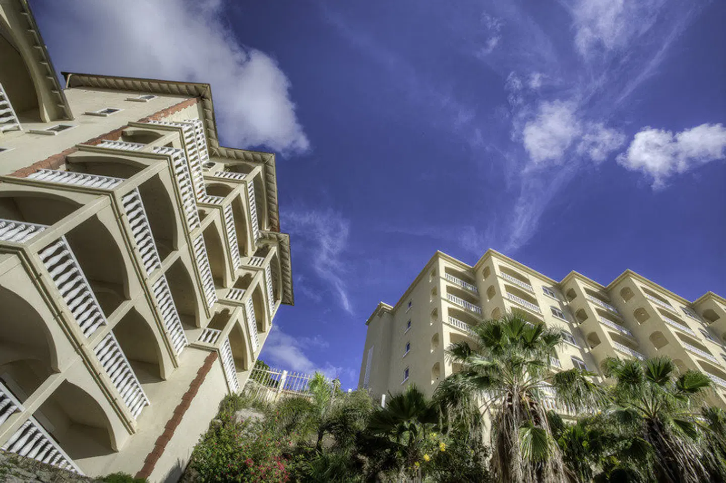 Princess Heights Luxury Boutique Condo Hotel EXTERIOR