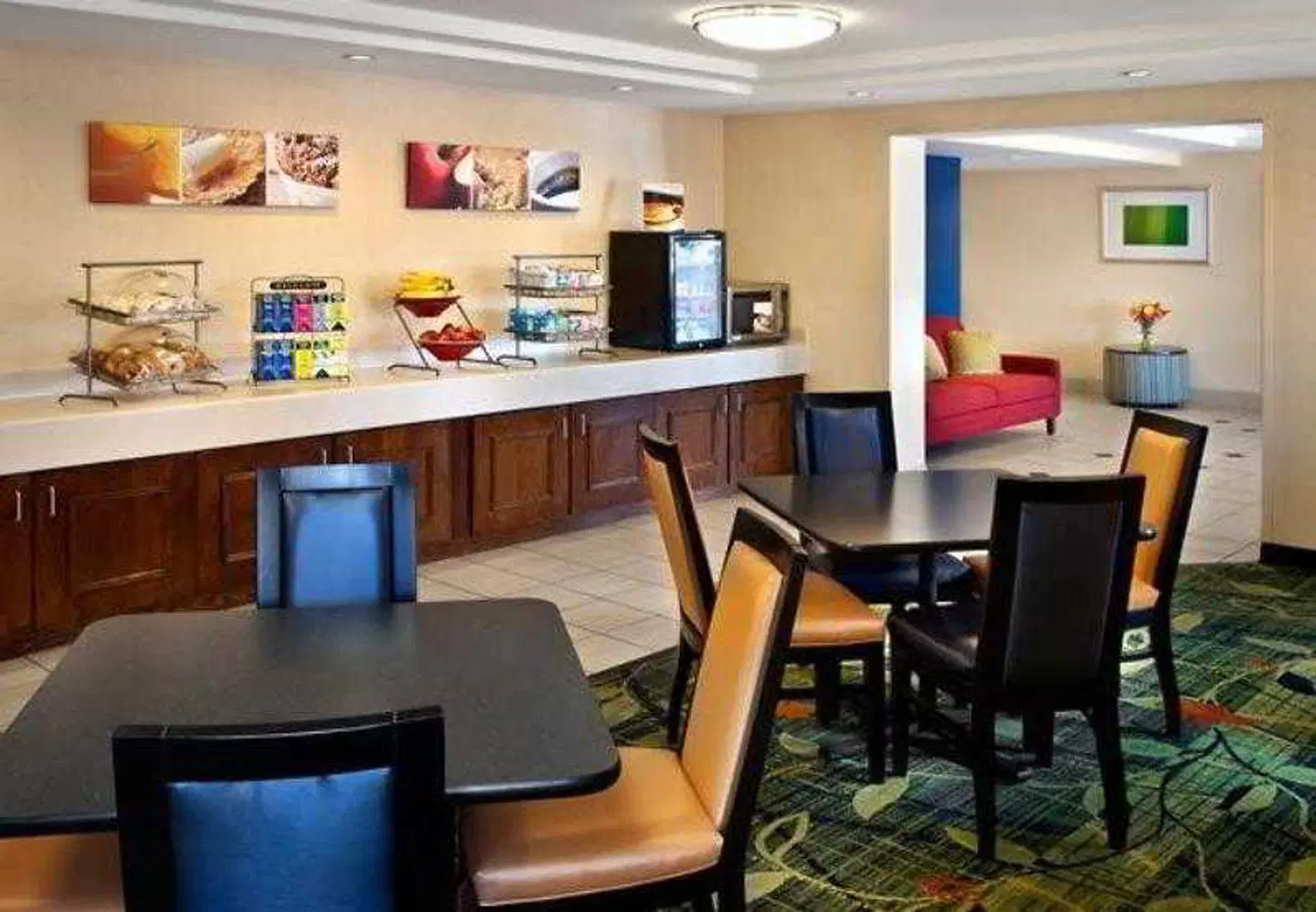 Fairfield Inn by Marriott Manchester-Boston Regional Airport Bar