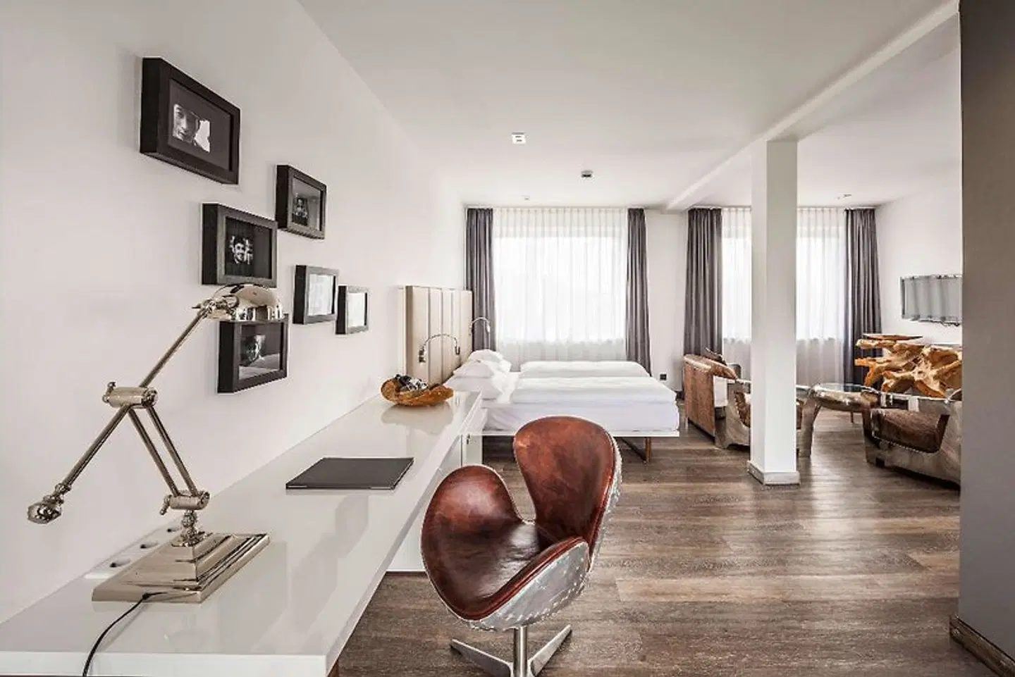 the Deutz, a Tribute Portfolio Hotel ROOM_EXAMPLE