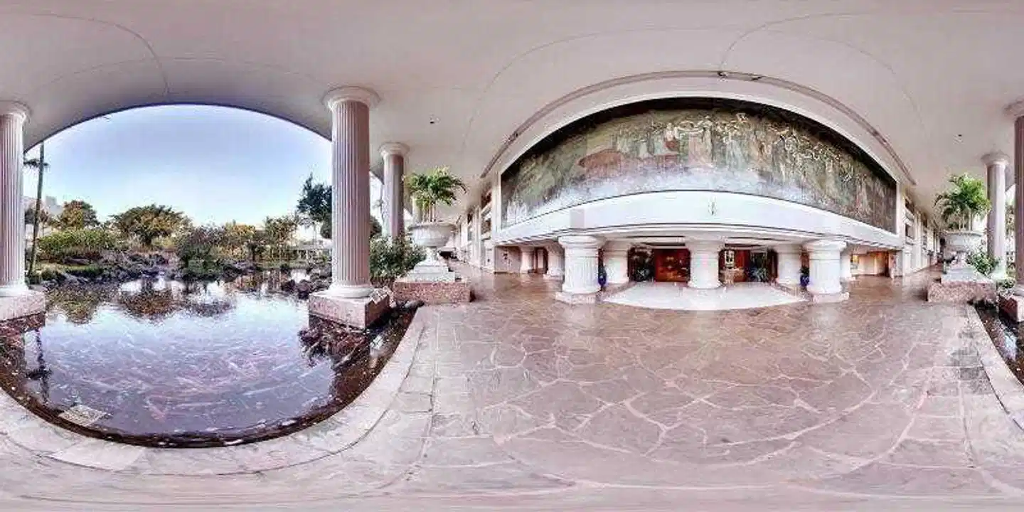 Marriott's Kaua'i Beach Club Lobby