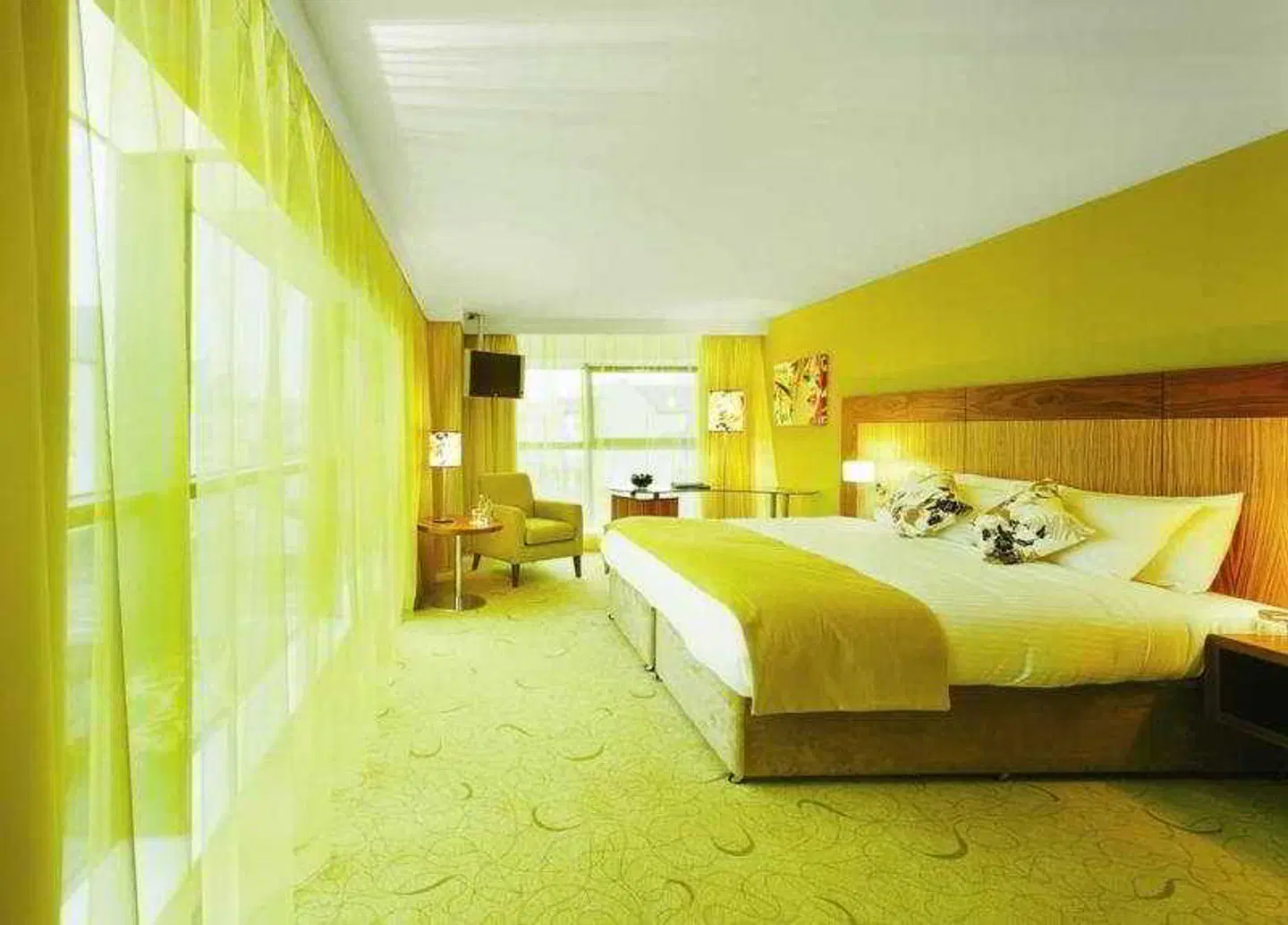 The Glasshouse ROOM_EXAMPLE