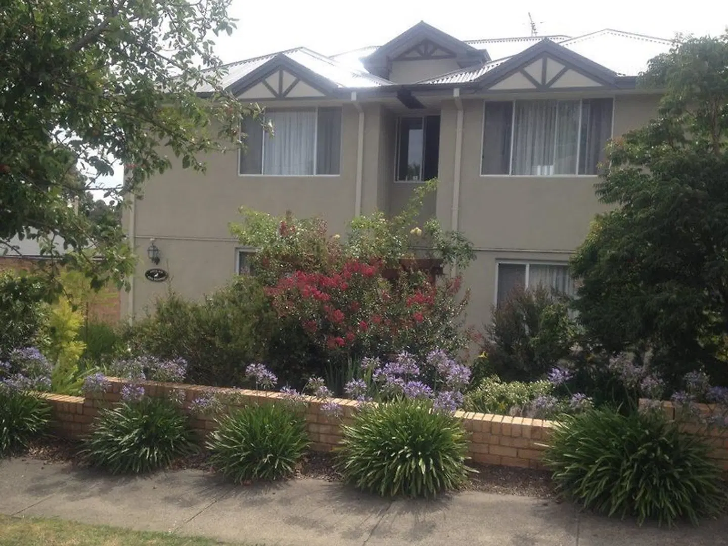 Austin Rise Bed and Breakfast EXTERIOR