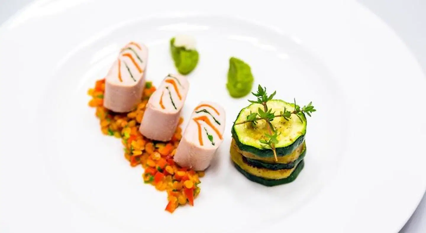 Kolymbia Bay Art MODEL_IMPRESSION