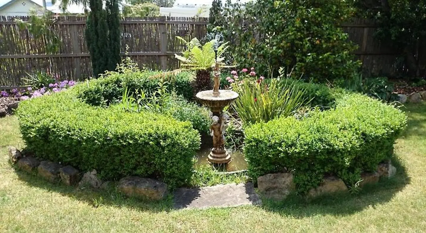 Meriam Bed and Breakfast and Explore Tasmania with Meriambb Garten