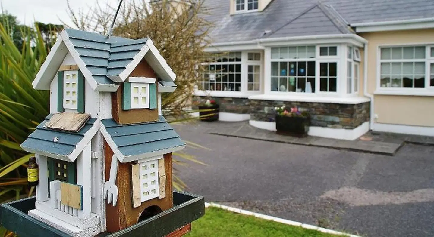 Strand's End House EXTERIOR