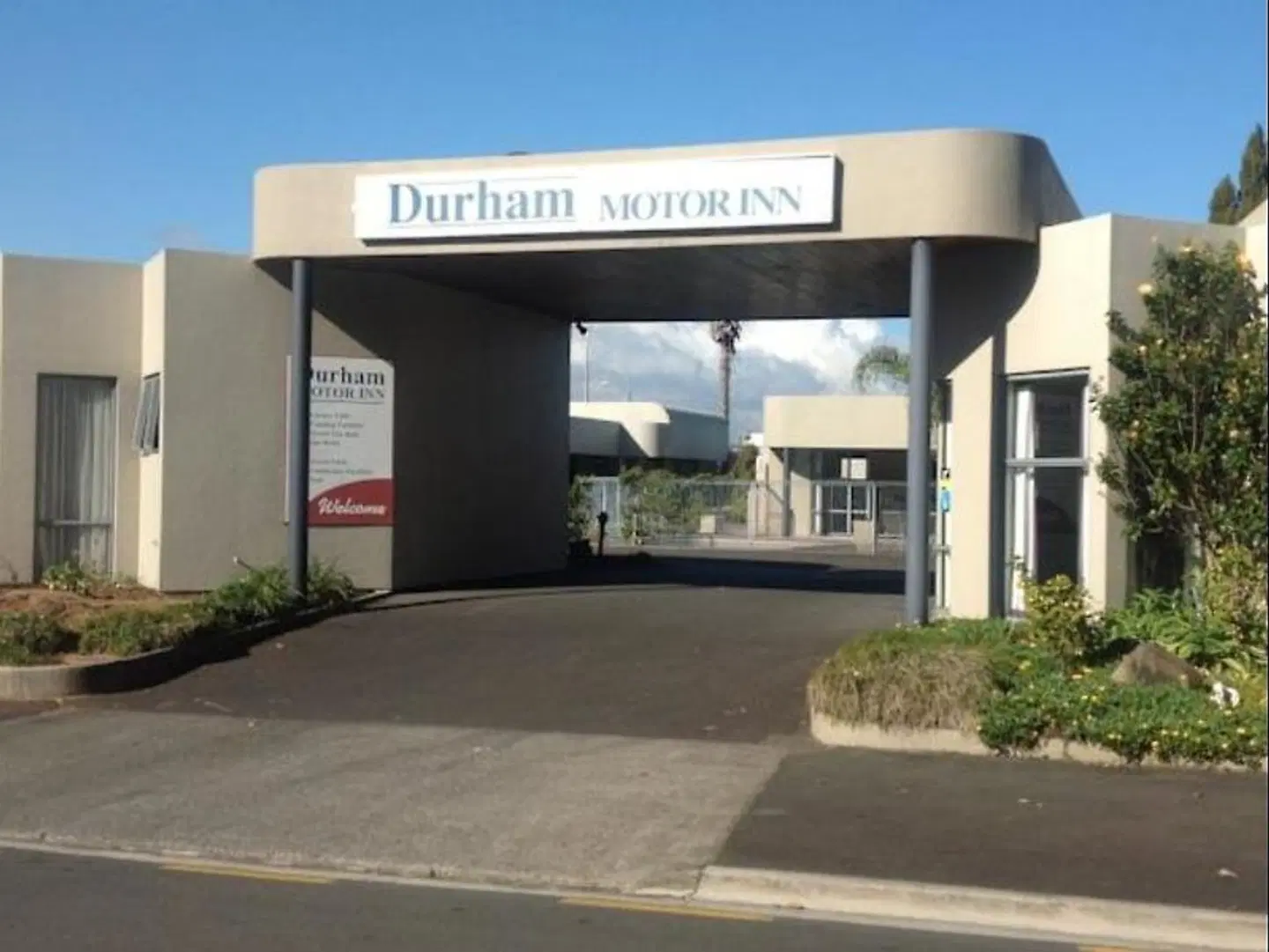 Durham Motor Inn EXTERIOR