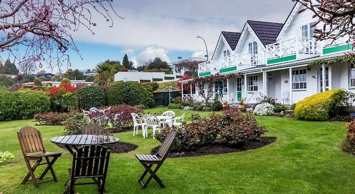 Phoenix Resort - Taupo Garten