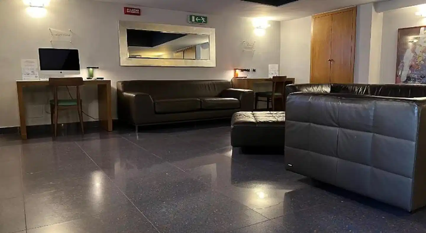 Best Western Hotel Plaza LOBBY