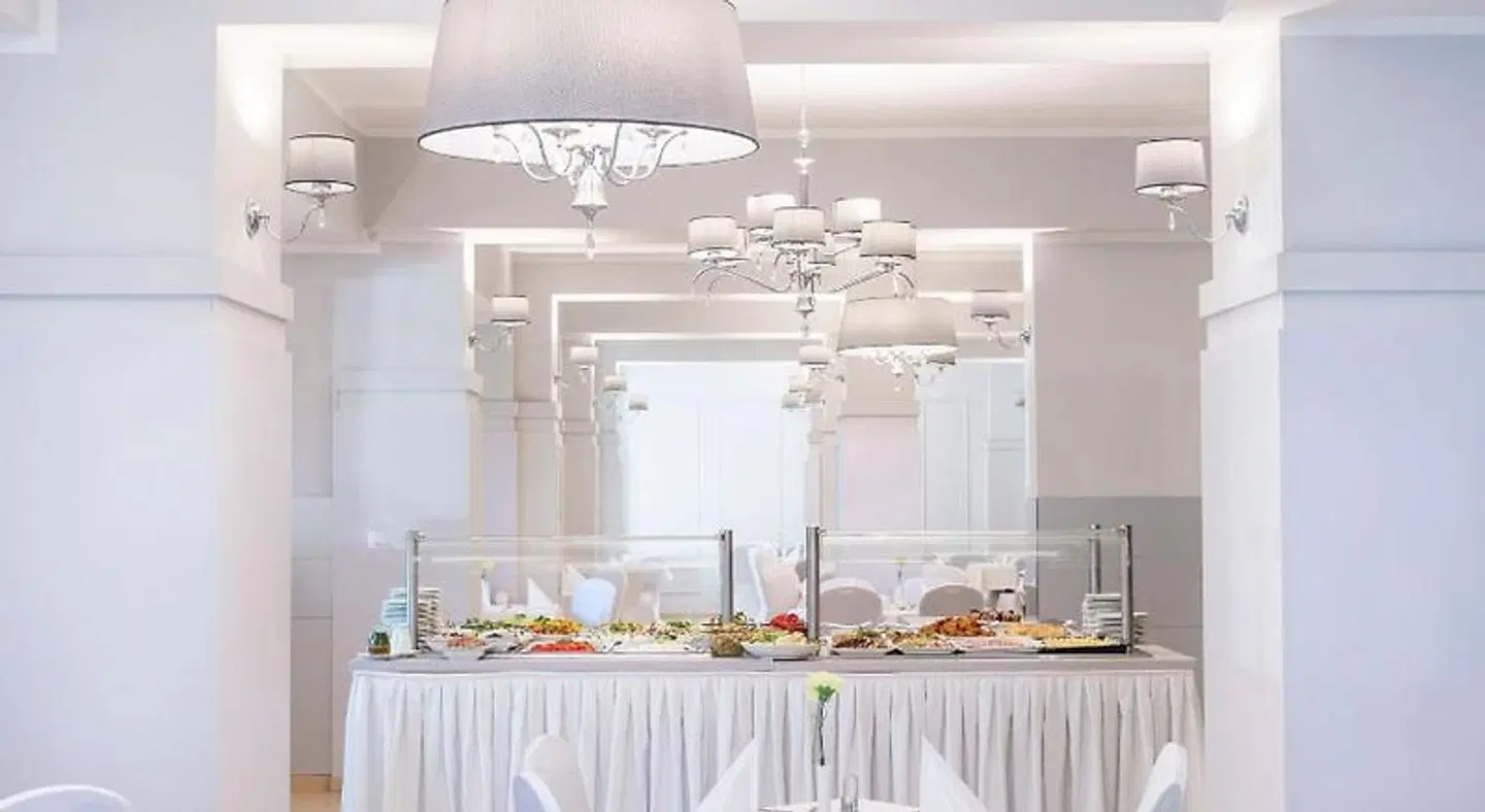 Cesarskie Ogrody Restaurant