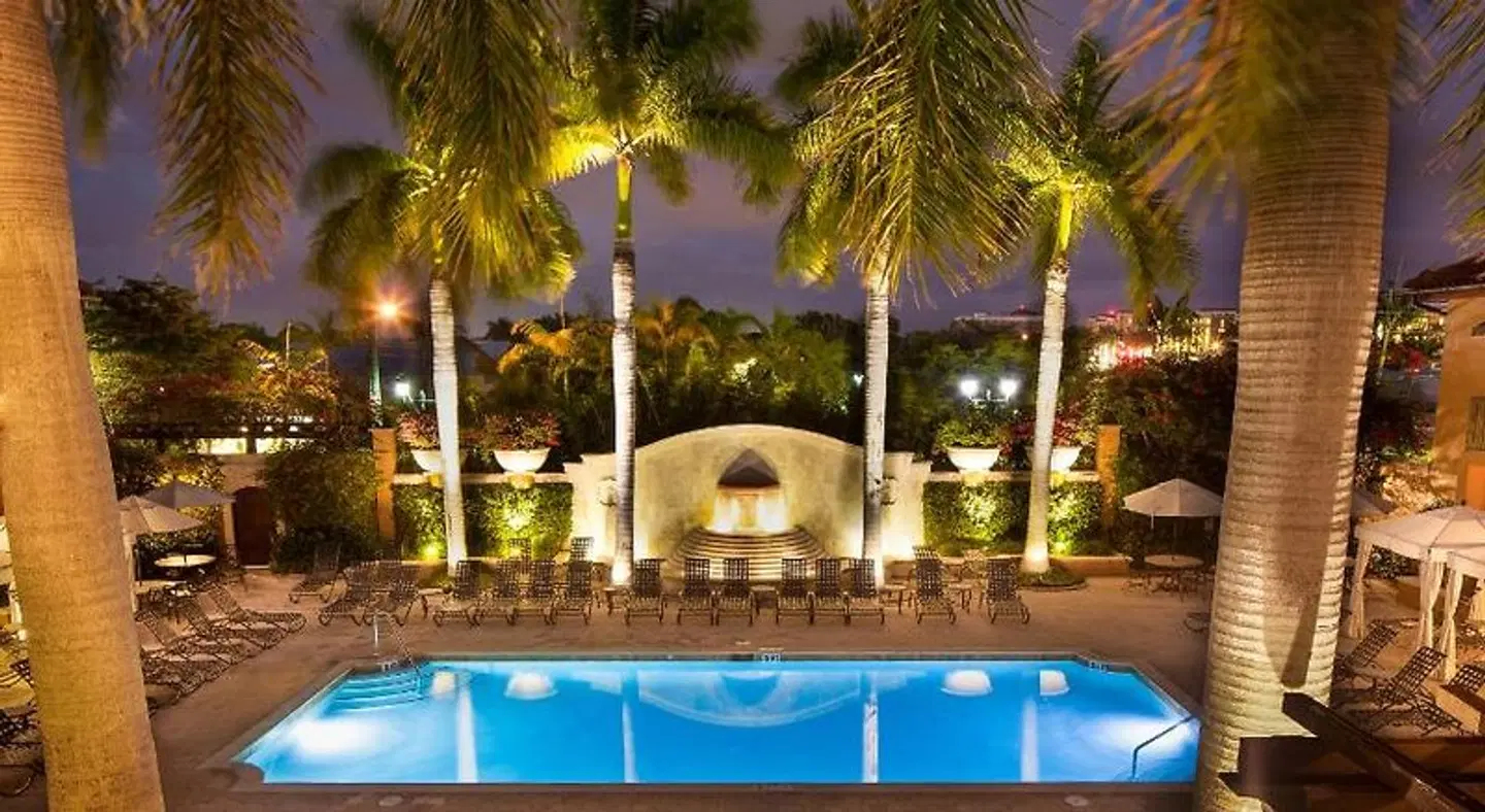 Bellasera Resort OUTDOOR_POOL