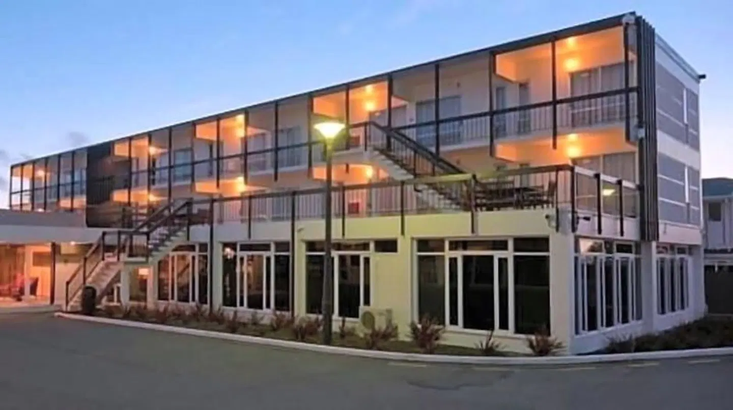 The Riccarton Hotel EXTERIOR