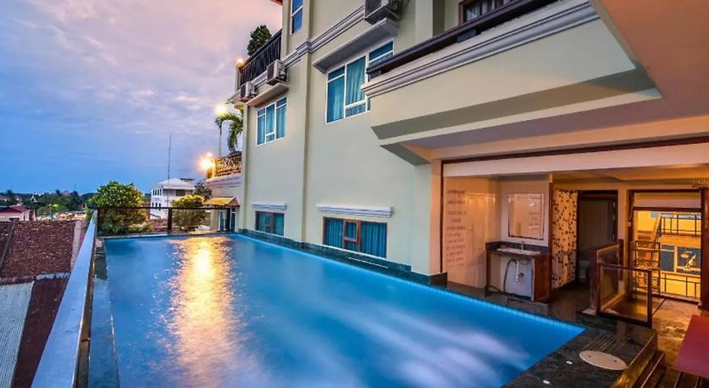 Seng Hout Hotel EXTERIOR