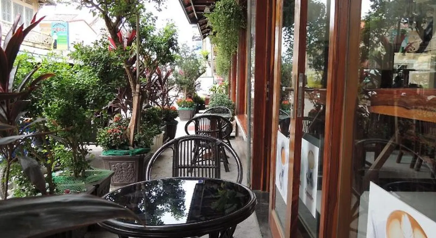 Seng Hout Hotel Terrasse