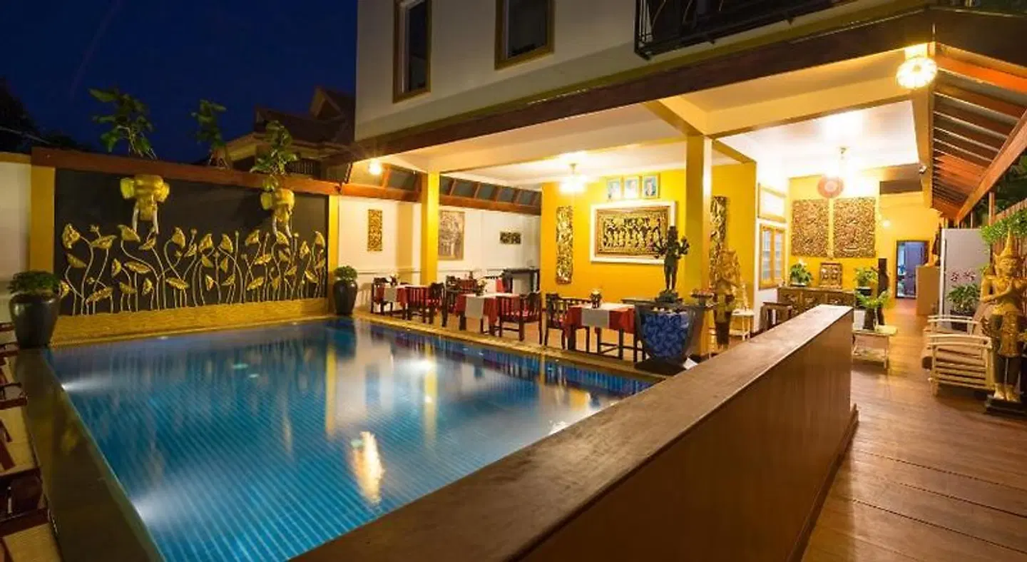 Beyond Yangon Boutique Inn Hallenbad