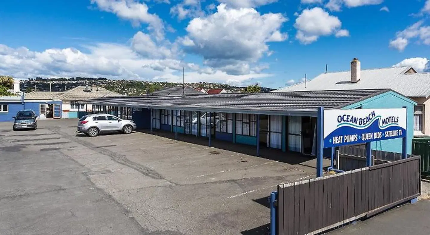 Ocean Beach Hotel EXTERIOR